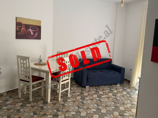 One bedroom apartment for sale in Linze in Tirana.
The apartment is located on the second floor of 